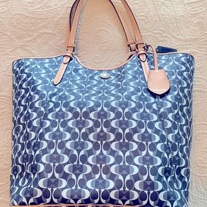 Coach Tote